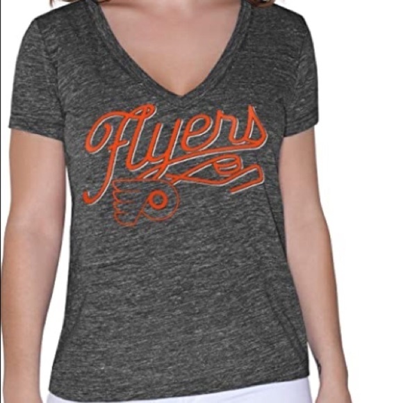 🆕 Philadelphia Flyers Hockey Women’s Tee Shirt size Medium - Picture 1 of 2